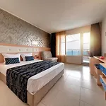 Hotel Blue Bay 3*