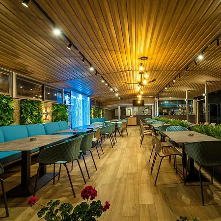 Отель Blue Bay 3*