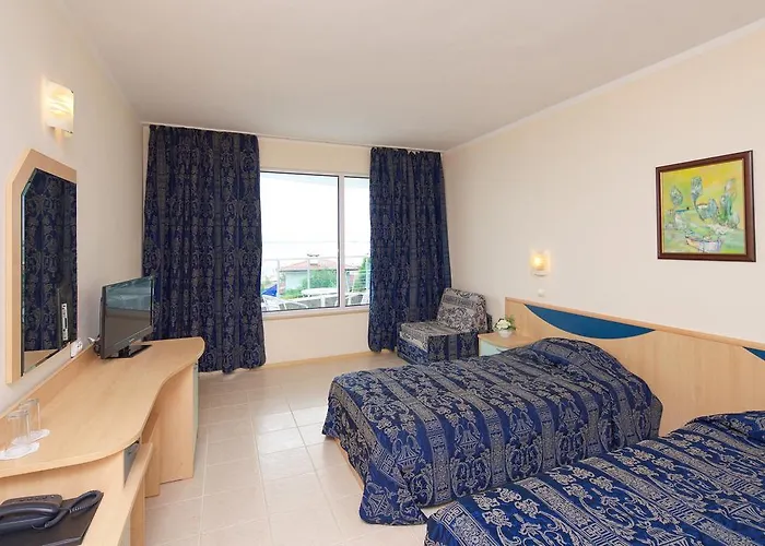 Отель Blue Bay 3*